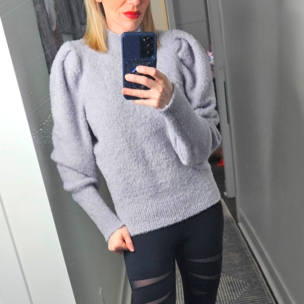 EXPRESS Purple PUFF Sleeve Sweater - SIZE M